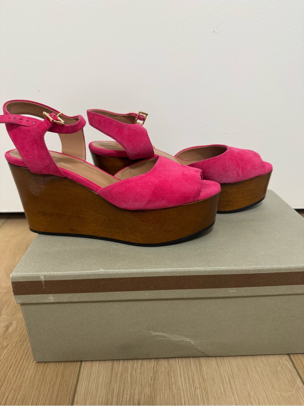 Brand new Marni pink platforms